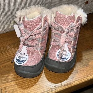 NWT OshKosh B’Gosh girls boots